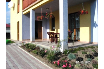 Poljska Privát Kamienica, Eksterier